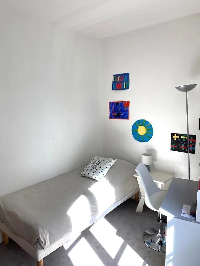 Superbe Maison Individuelle Dans Paris Apartment